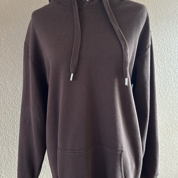 Oversized hooded sweater in chocolate - Picture 6 of 6